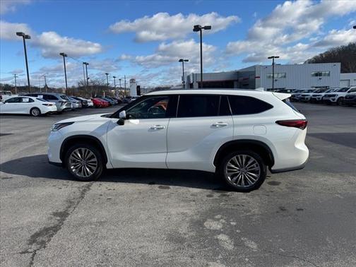 2021 Toyota Highlander Platinum