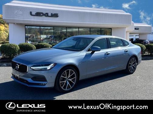 2018 Volvo S90 T5 Momentum