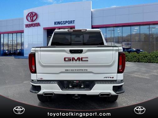 2022 GMC Sierra 1500 AT4