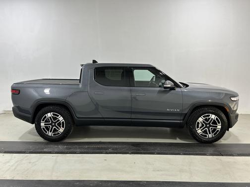 2024 Rivian R1T Adventure Package