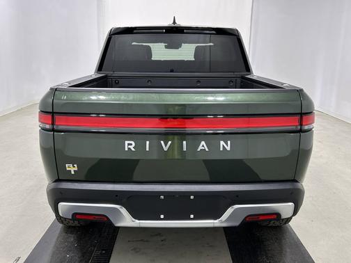 2023 Rivian R1T Adventure Quad Motor Large Pack