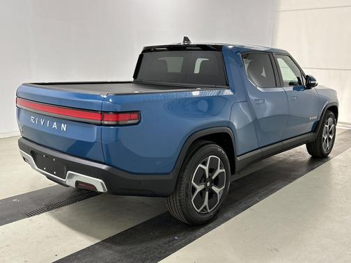 2023 Rivian R1T Adventure Quad Motor Large Pack