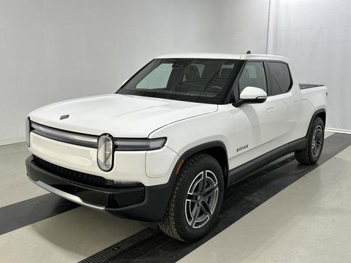 2025 Rivian R1T Adventure trim