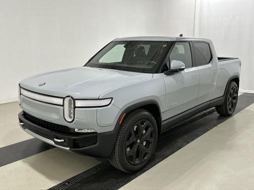2023 Rivian R1T Adventure Package
