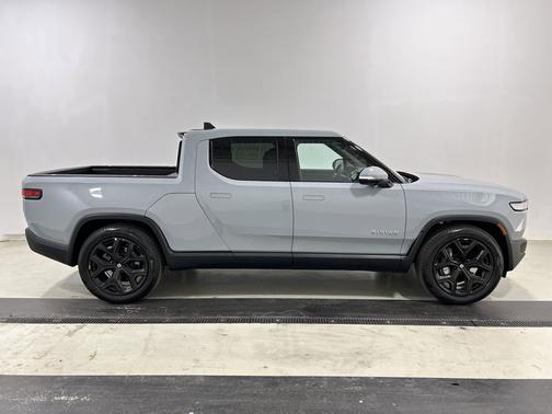 2023 Rivian R1T Adventure Package