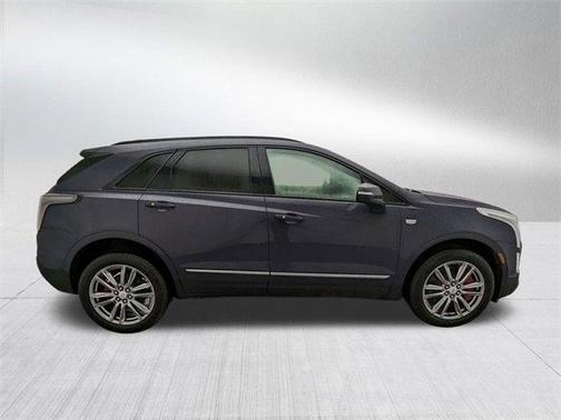 2025 Cadillac XT5 Sport