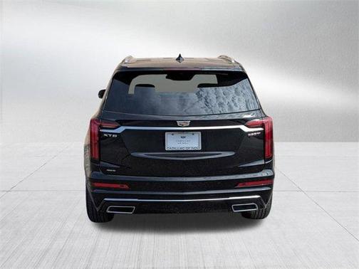 2025 Cadillac XT6 Luxury AWD