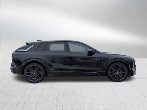 2026 Cadillac LYRIQ V Premium