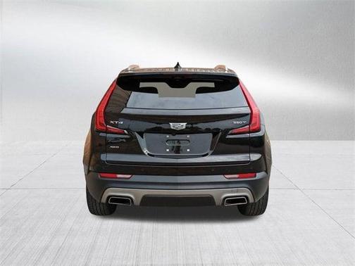 2022 Cadillac XT4 Premium Luxury