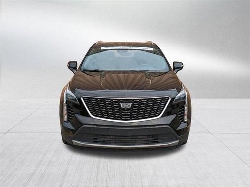 2022 Cadillac XT4 Premium Luxury