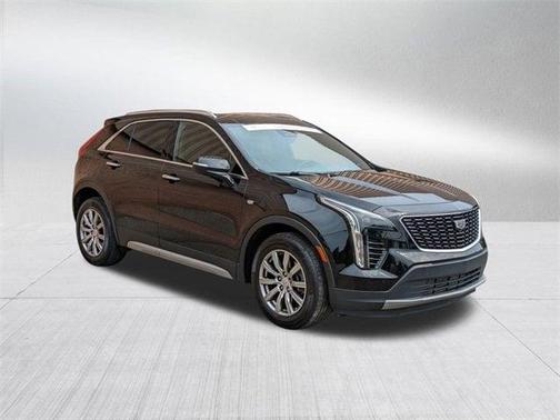2022 Cadillac XT4 Premium Luxury