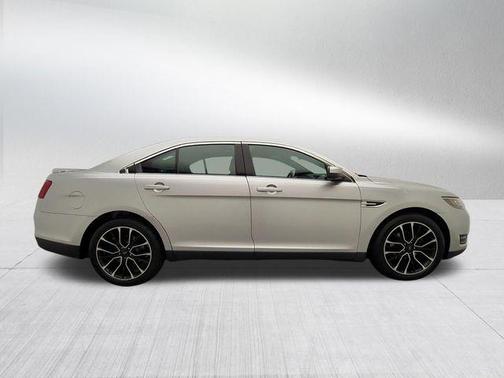 Ingot Silver 2019 Ford Taurus SEL