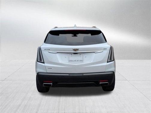 2023 Cadillac XT5 Sport