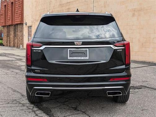 2022 Cadillac XT6 Premium Luxury AWD