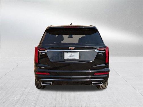 2025 Cadillac XT6 Luxury AWD