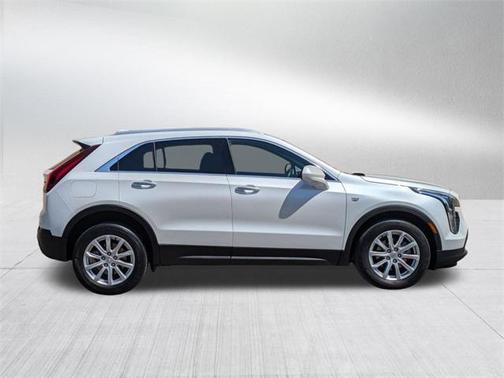 2022 Cadillac XT4 Luxury