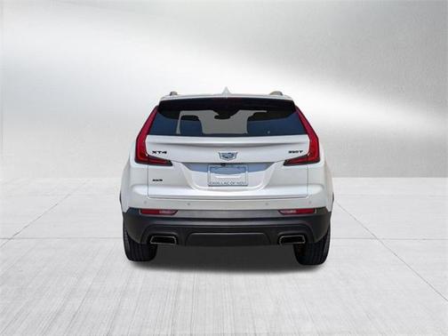 2022 Cadillac XT4 Luxury