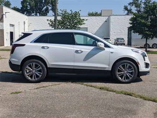 2025 Cadillac XT5 Premium Luxury