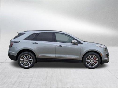 2025 Cadillac XT5 Sport