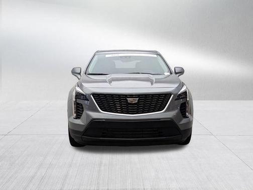 Silver Metallic 2023 Cadillac XT4 Luxury