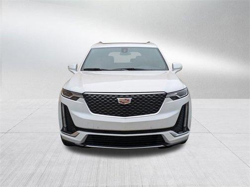 2025 Cadillac XT6 Luxury AWD