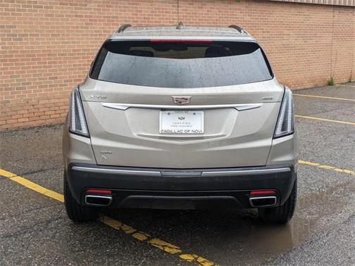 2022 Cadillac XT5 Sport