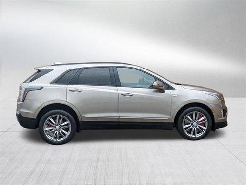 2022 Cadillac XT5 Sport