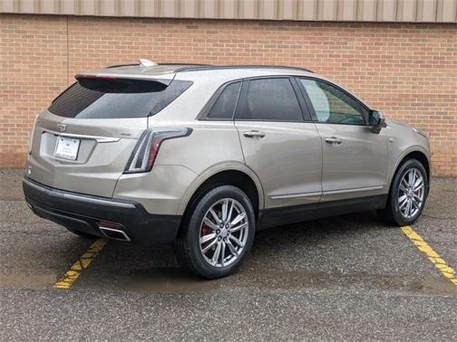 2022 Cadillac XT5 Sport