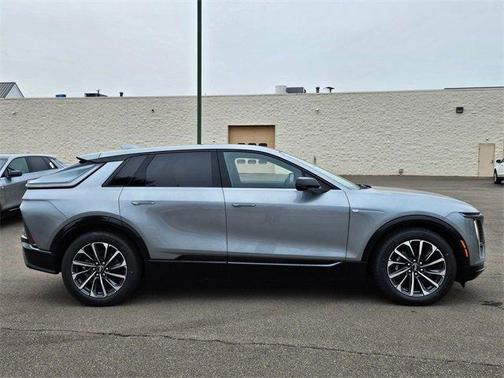 2026 Cadillac LYRIQ Sport