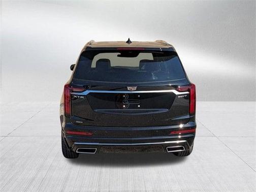 2025 Cadillac XT6 Luxury AWD