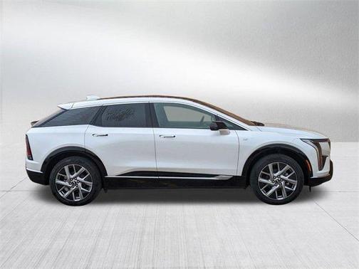 2025 Cadillac OPTIQ Luxury