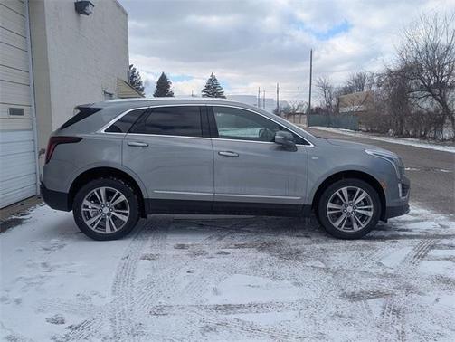 2026 Cadillac XT5 Premium Luxury