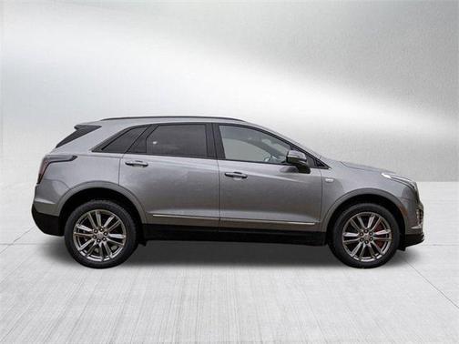 2025 Cadillac XT5 Sport