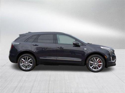 2025 Cadillac XT5 Sport