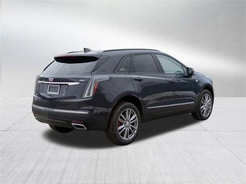 2025 Cadillac XT5 Sport