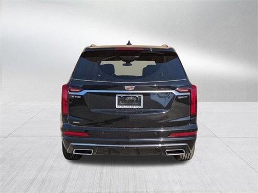 2025 Cadillac XT6 Luxury AWD