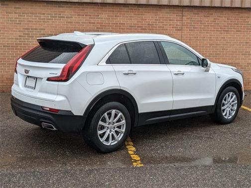 2022 Cadillac XT4 Luxury