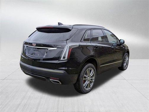 2025 Cadillac XT5 Sport