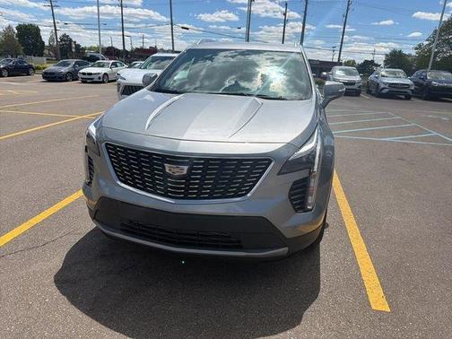 Silver Metallic 2023 Cadillac XT4 Premium Luxury