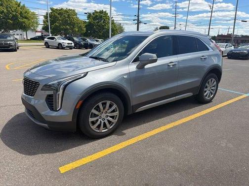 Silver Metallic 2023 Cadillac XT4 Premium Luxury