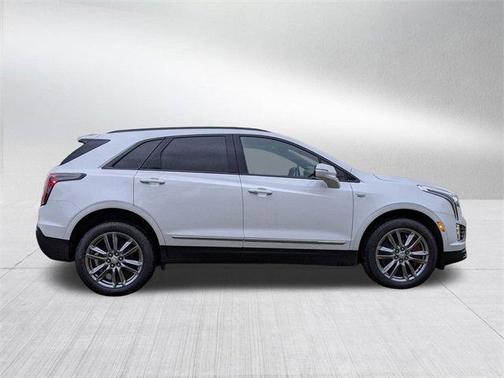 2025 Cadillac XT5 Sport