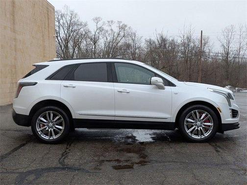 2024 Cadillac XT5 Sport