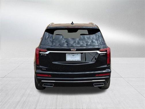 2025 Cadillac XT6 Luxury AWD