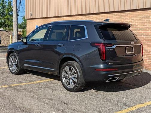 2022 Cadillac XT6 Premium Luxury AWD