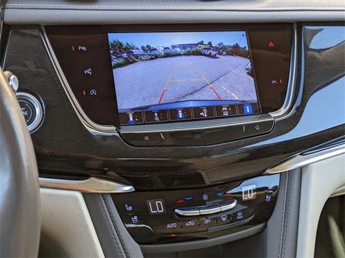 2022 Cadillac XT6 Premium Luxury AWD
