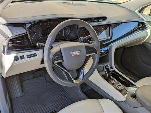 2022 Cadillac XT6 Premium Luxury AWD