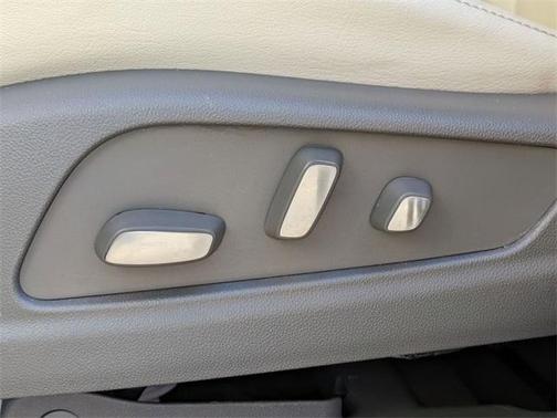 2022 Cadillac XT6 Premium Luxury AWD