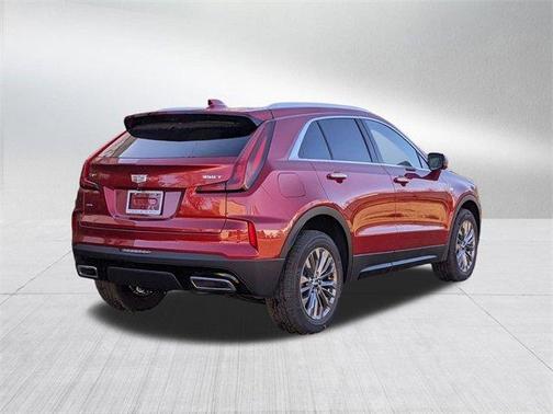 2025 Cadillac XT4 Premium Luxury