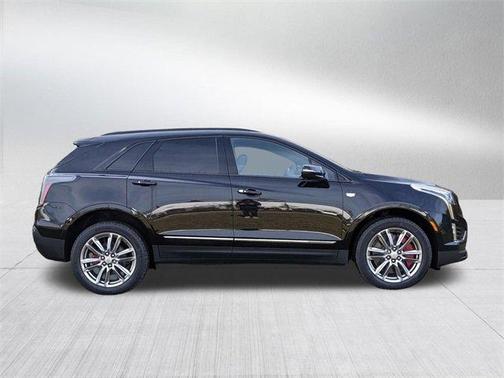 2025 Cadillac XT5 Sport