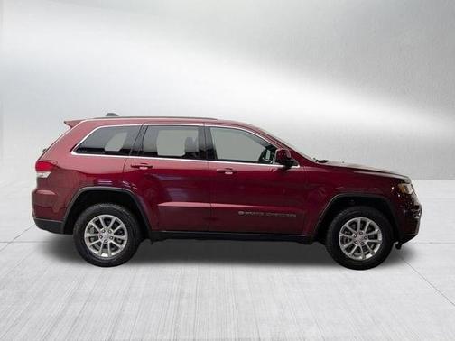 Velvet Red Pearlcoat 2022 Jeep Grand Cherokee WK Laredo